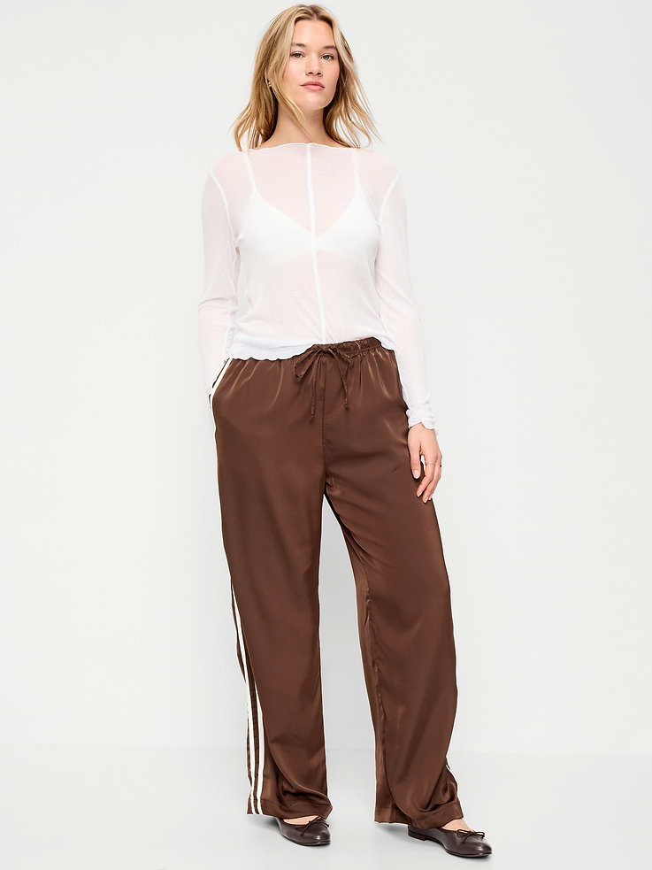 L'image numéro 6 présente Pantalon d’entraînement à taille haute en satin