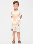 L'image numéro 1 présente Short en denim coupe généreuse à taille élastique pour tout-petit