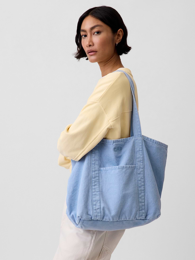 Image 2 of 5, Gap Logo Tote Bag