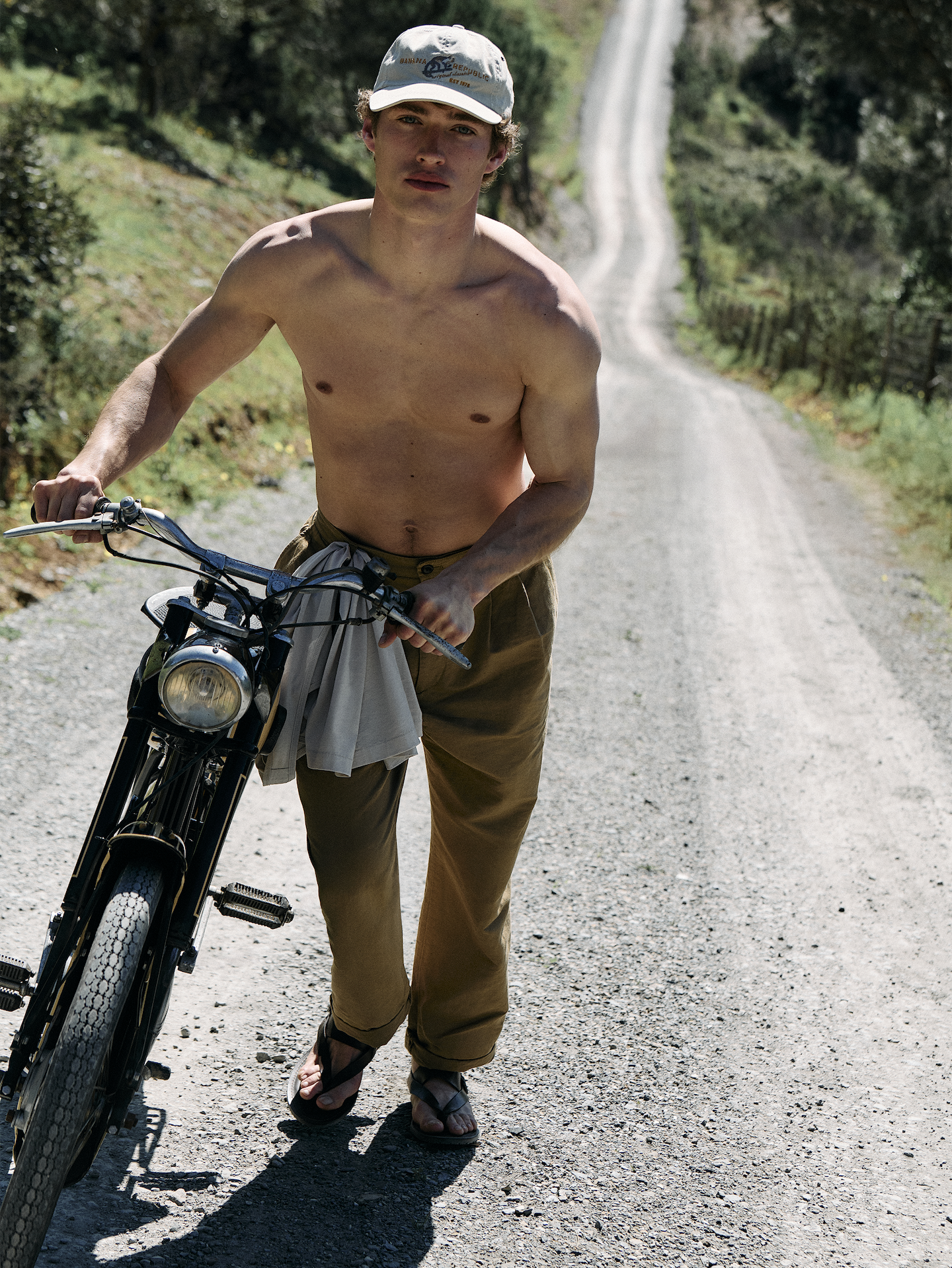 Image number 6 showing, Archive Reissue Pleated Italian Linen-Cotton Pant