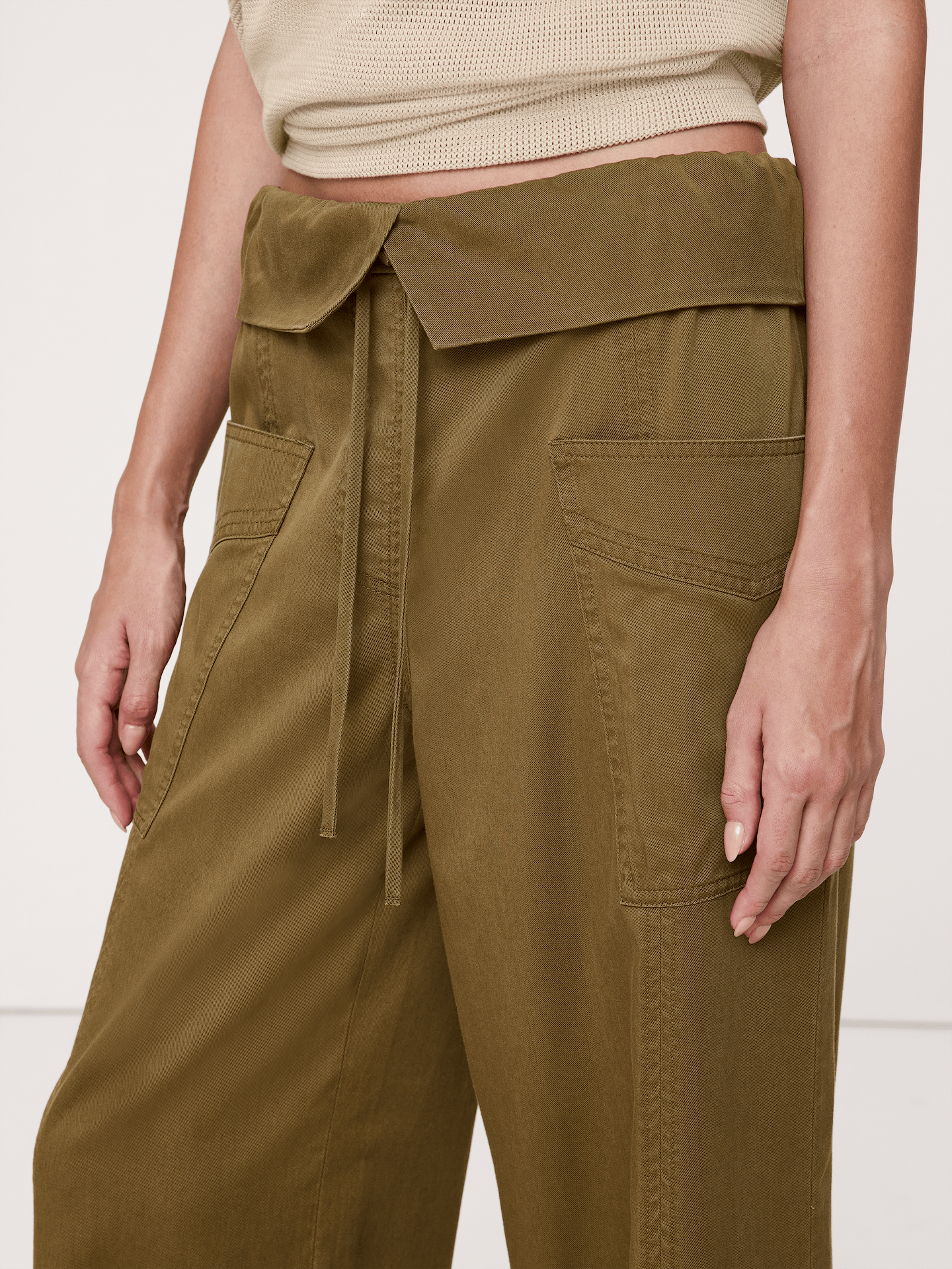 Image number 4 showing, High-Rise Straight-Leg Fisherman Pant