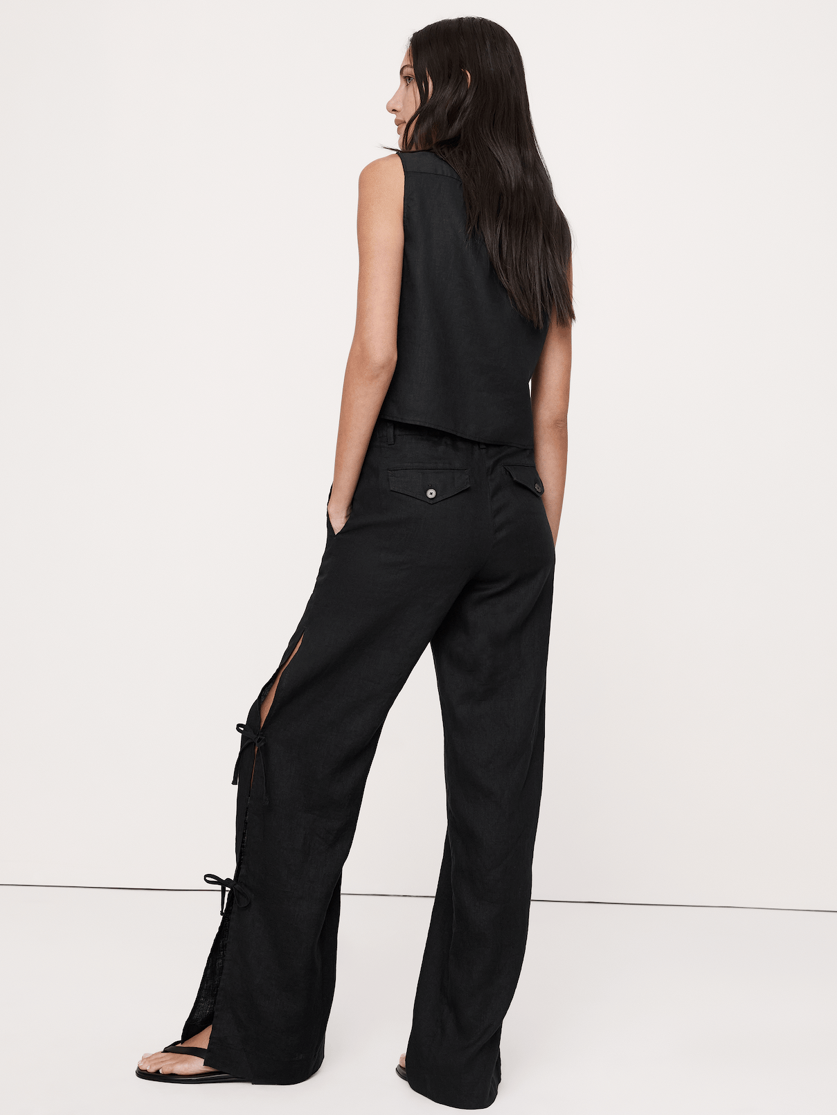 L'image numéro 3 présente Pantalon jambe large de tous les jours en lin à nouer sur le côté
