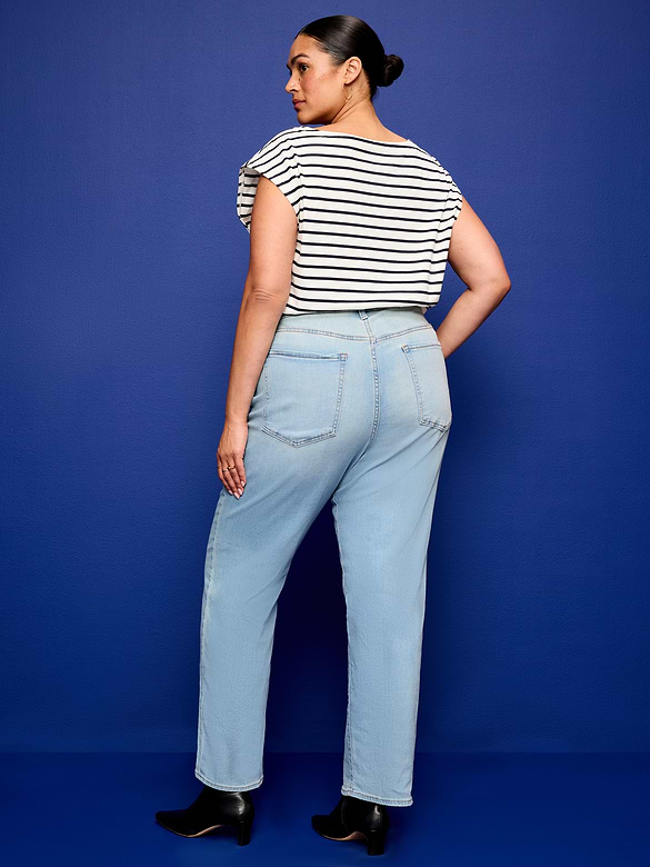 High-Waisted Wow Loose Jeans