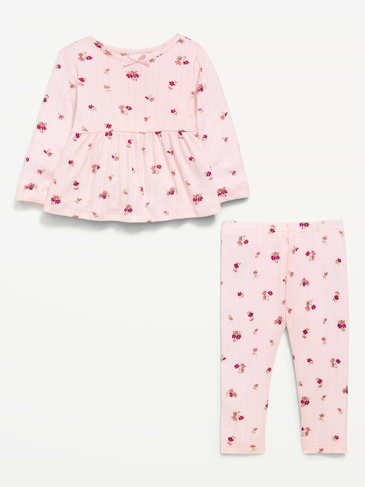 L'image numéro 2 présente Ensemble avec pantalon et haut en tricot pointelle à manches longues pour bébé