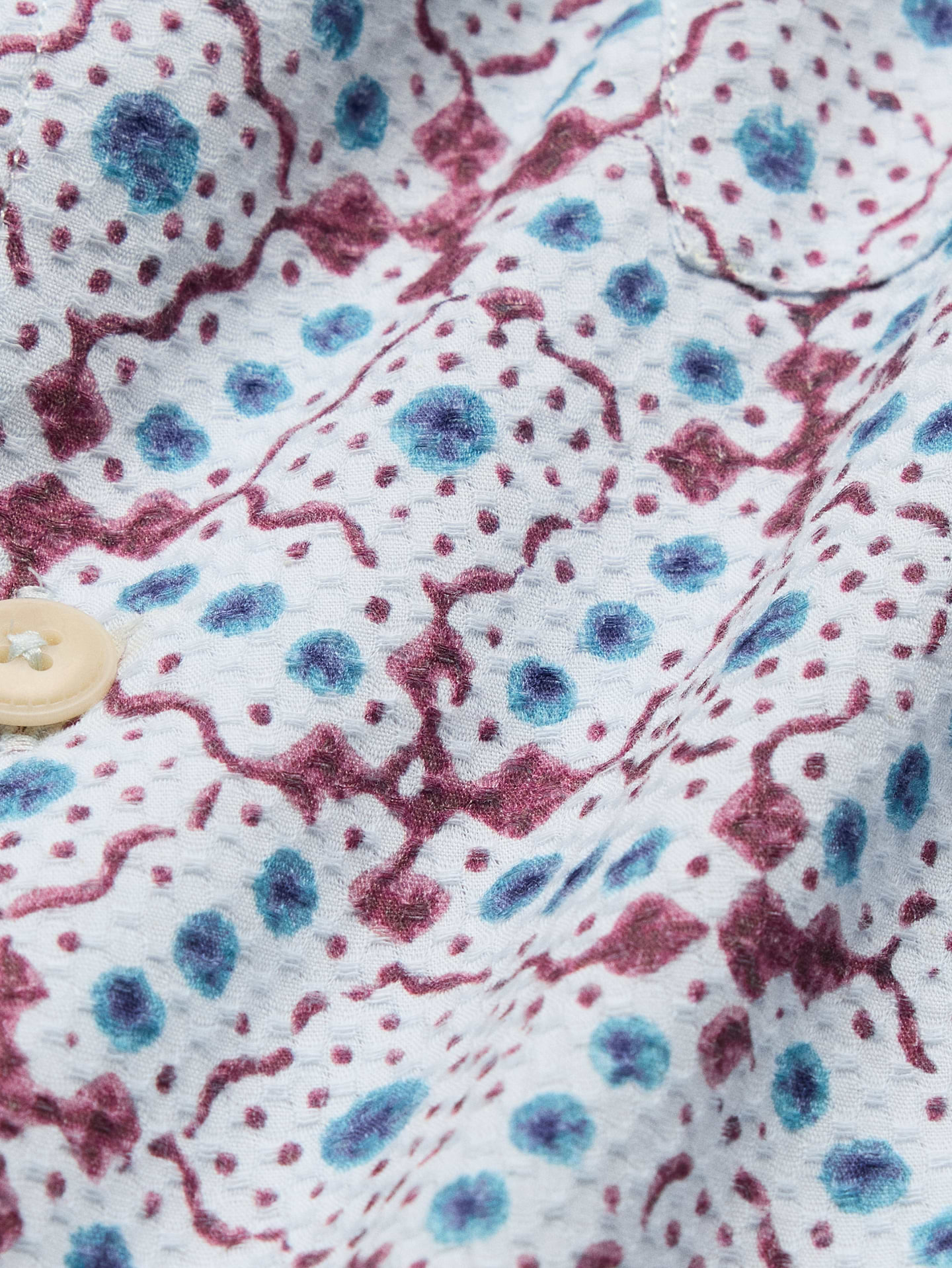 L'image numéro 3 présente Chemise de vacances décontractée en tissu gaufré