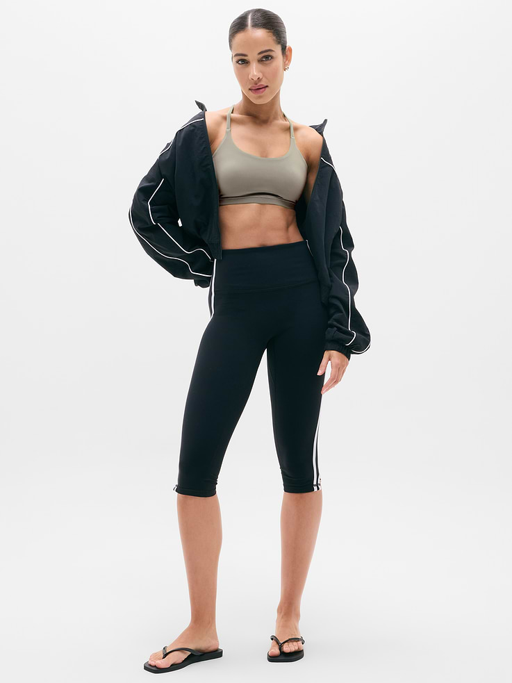 Image number 2 showing, Transcend Scoop Sports Bra A-C