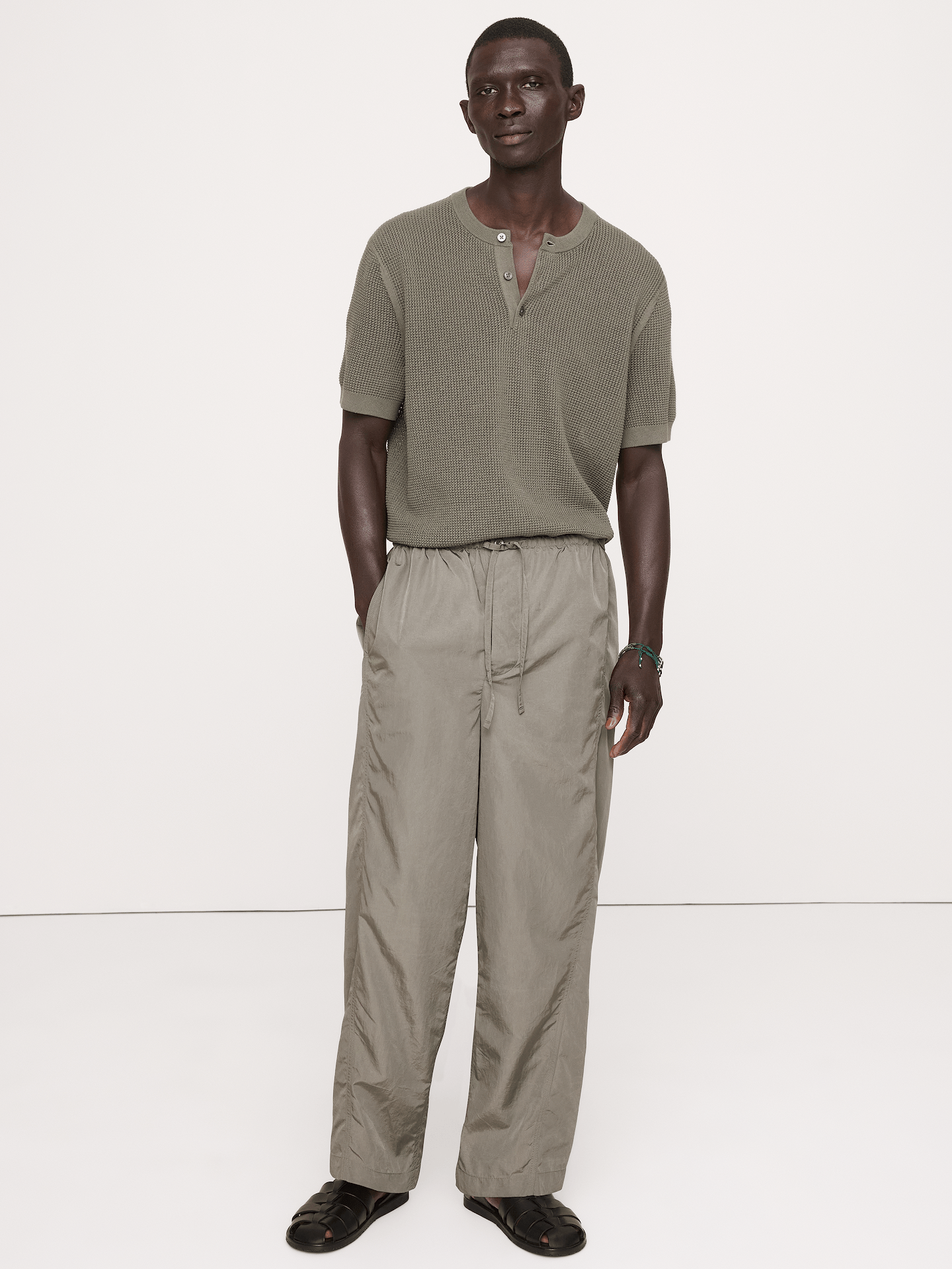 L'image numéro 1 présente Pantalon ample à cordon de serrage en nylon