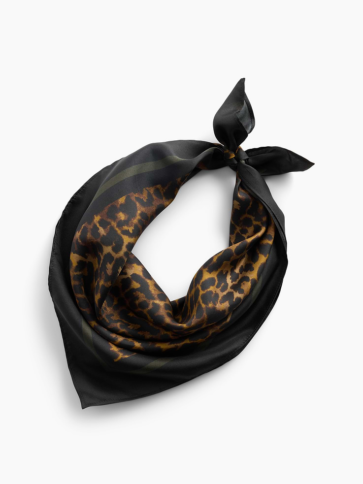 Image number 1 showing, 100% Silk Bandana