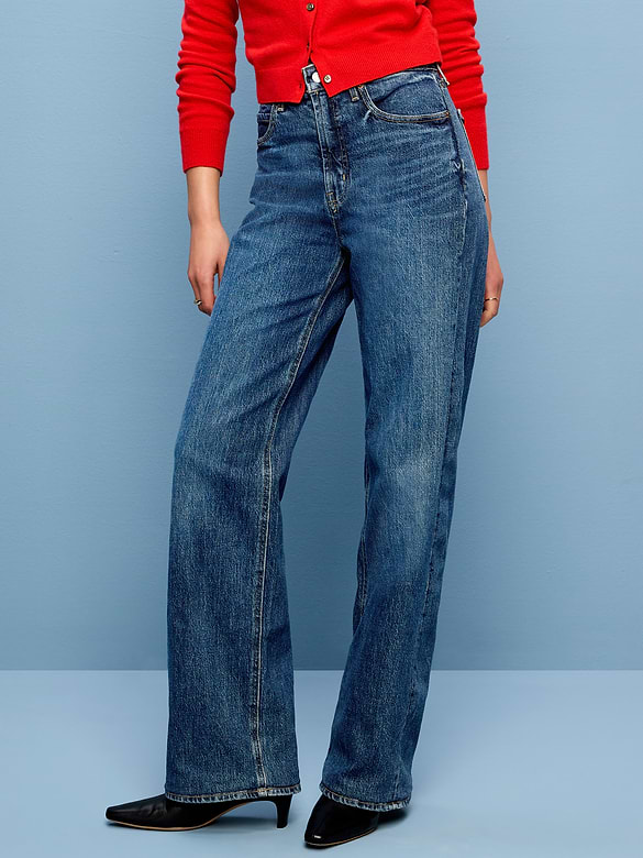 Extra High-Waisted Wide-Leg Jeans