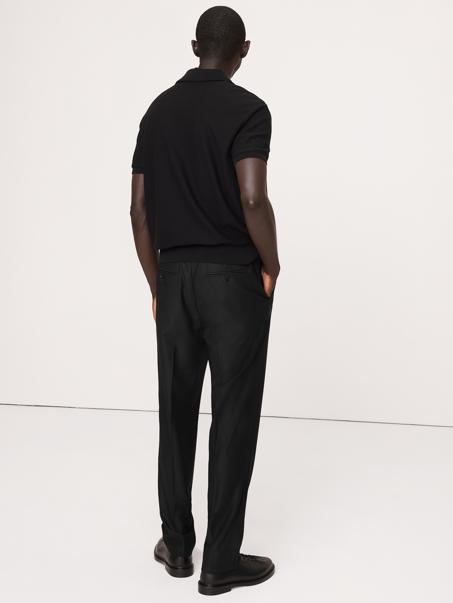 L'image numéro 3 présente Pantalon en tissu panama italien signature