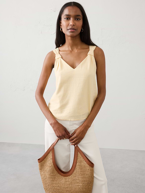 Linen-Blend Knotted Top