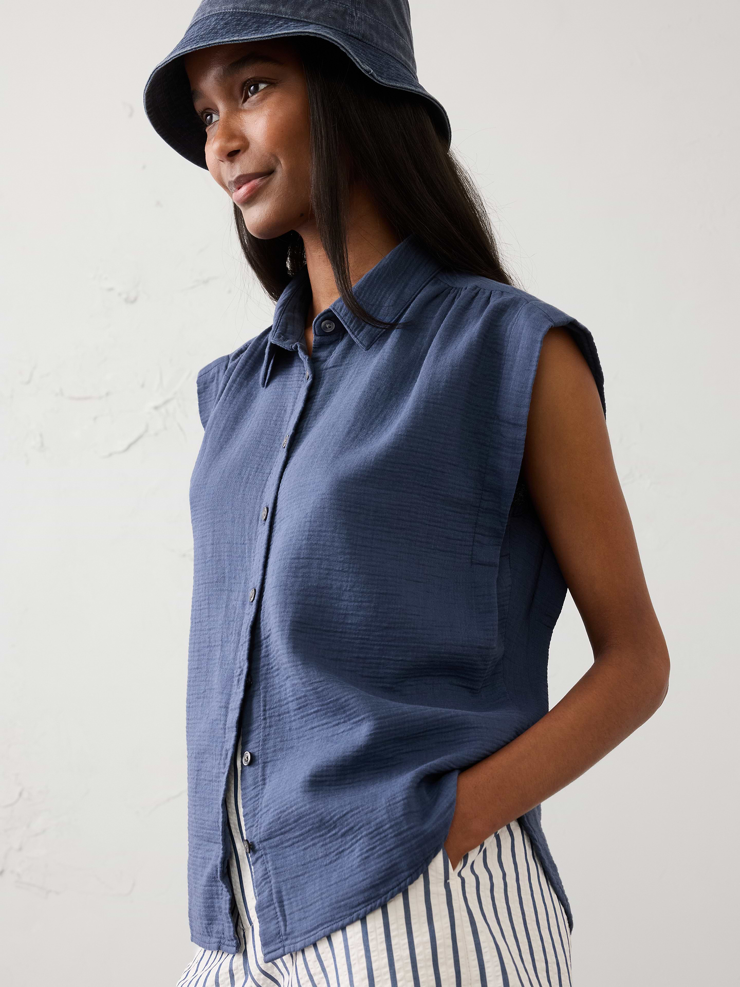 Image number 3 showing, Gauze Soft-Gathered Shirt