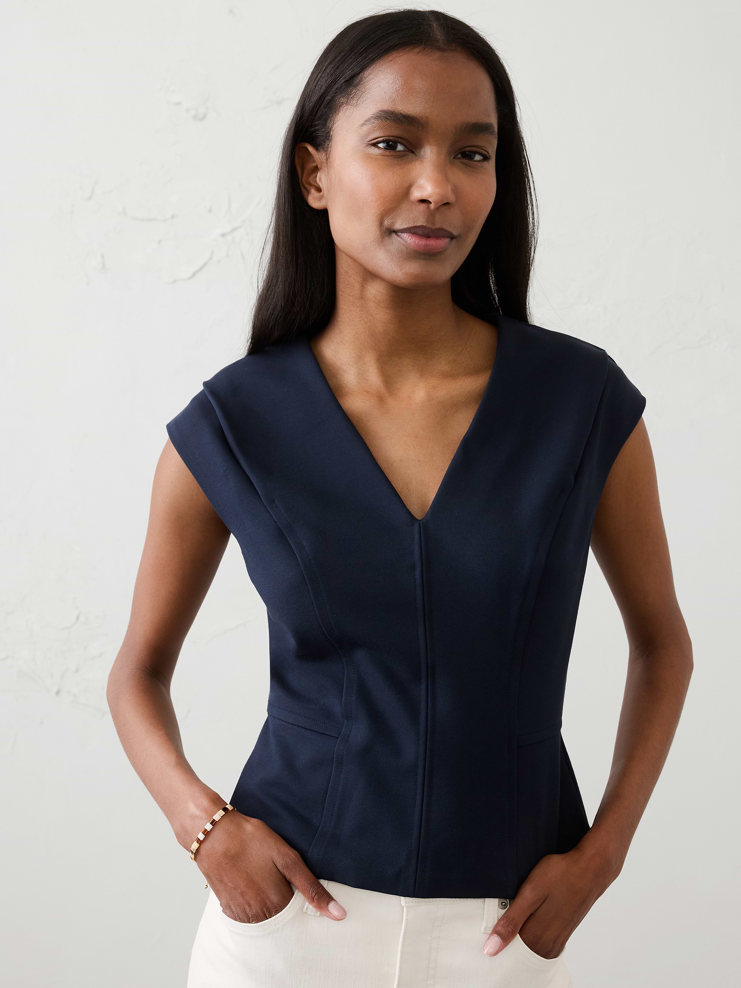 Image number 3 showing, Seamed Hourglass Top