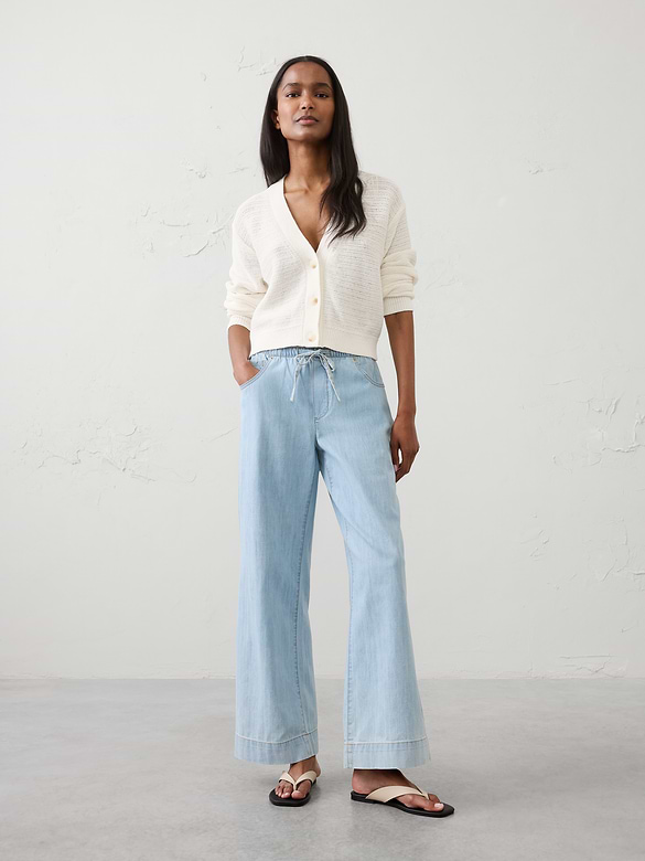 Wide-Leg Mid-Rise Summerweight Pull-On Jean