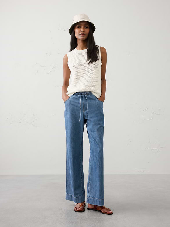 Wide-Leg Mid-Rise Summerweight Pull-On Jean
