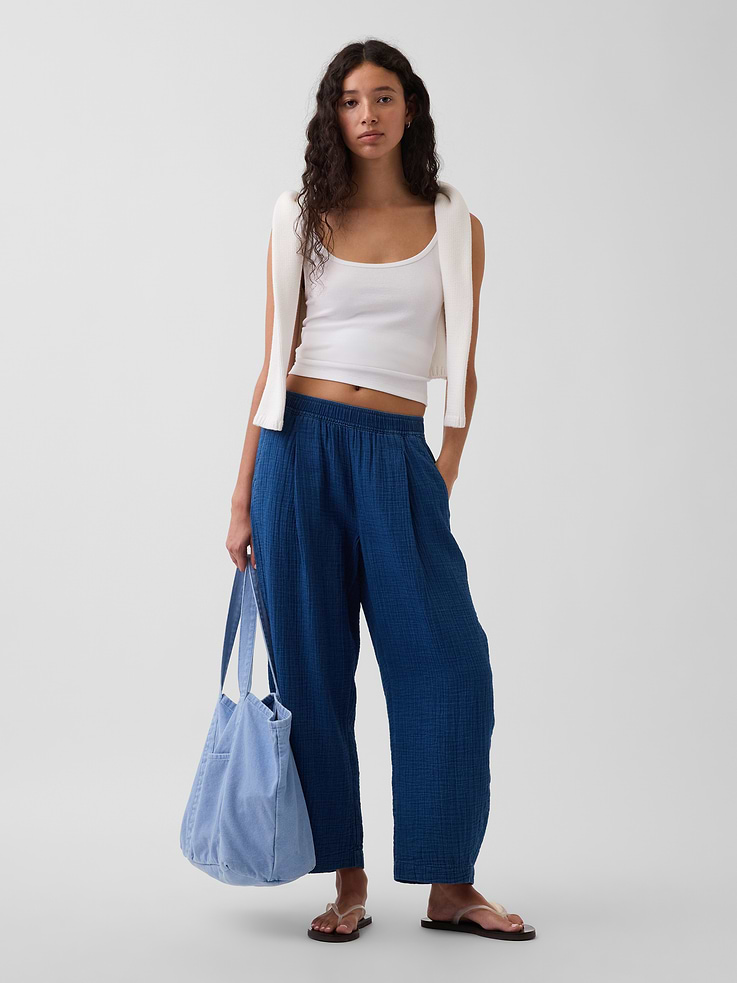 L'image numéro 6 présente Pantalon confort baril en denim de gaze de coton