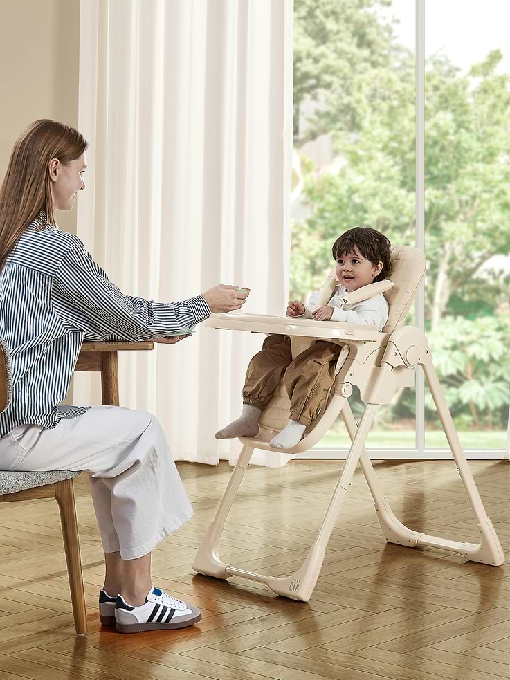 Image 2 of 8, babyGap Classic 3-in-1 Convertible High Chair