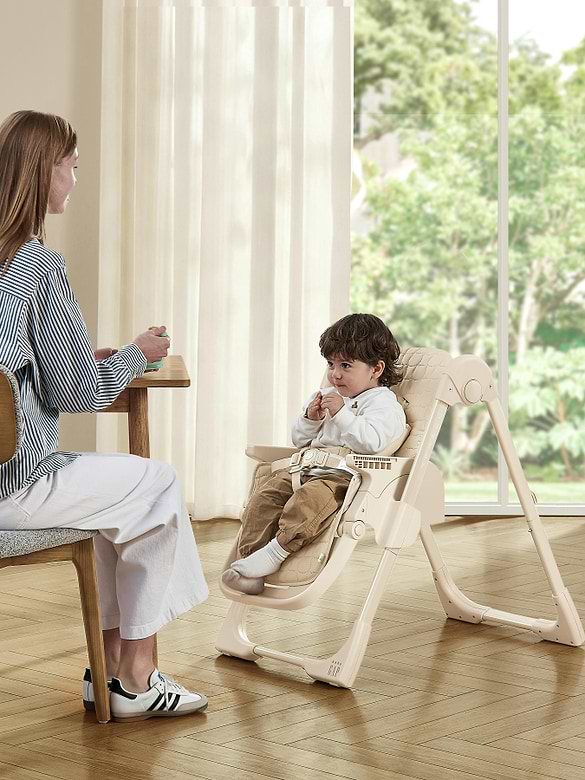 babyGap Classic 3-in-1 Convertible High Chair