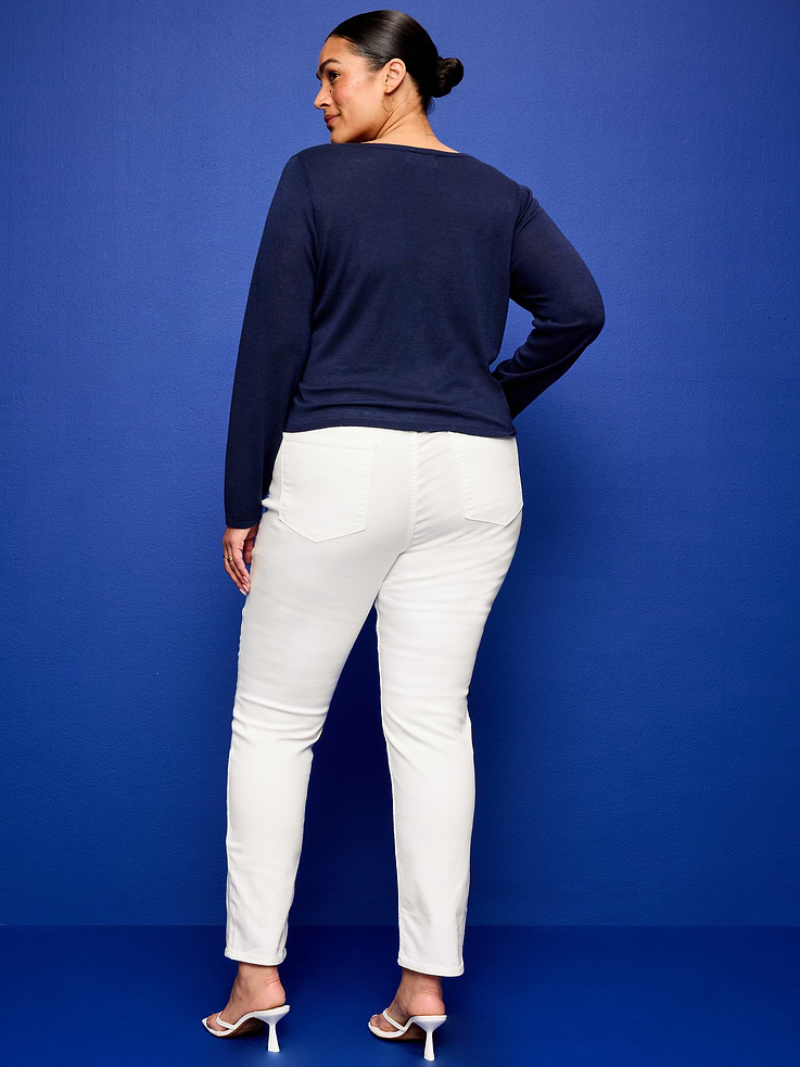 Image number 9 showing, High-Waisted Wow Straight Ankle Jeans