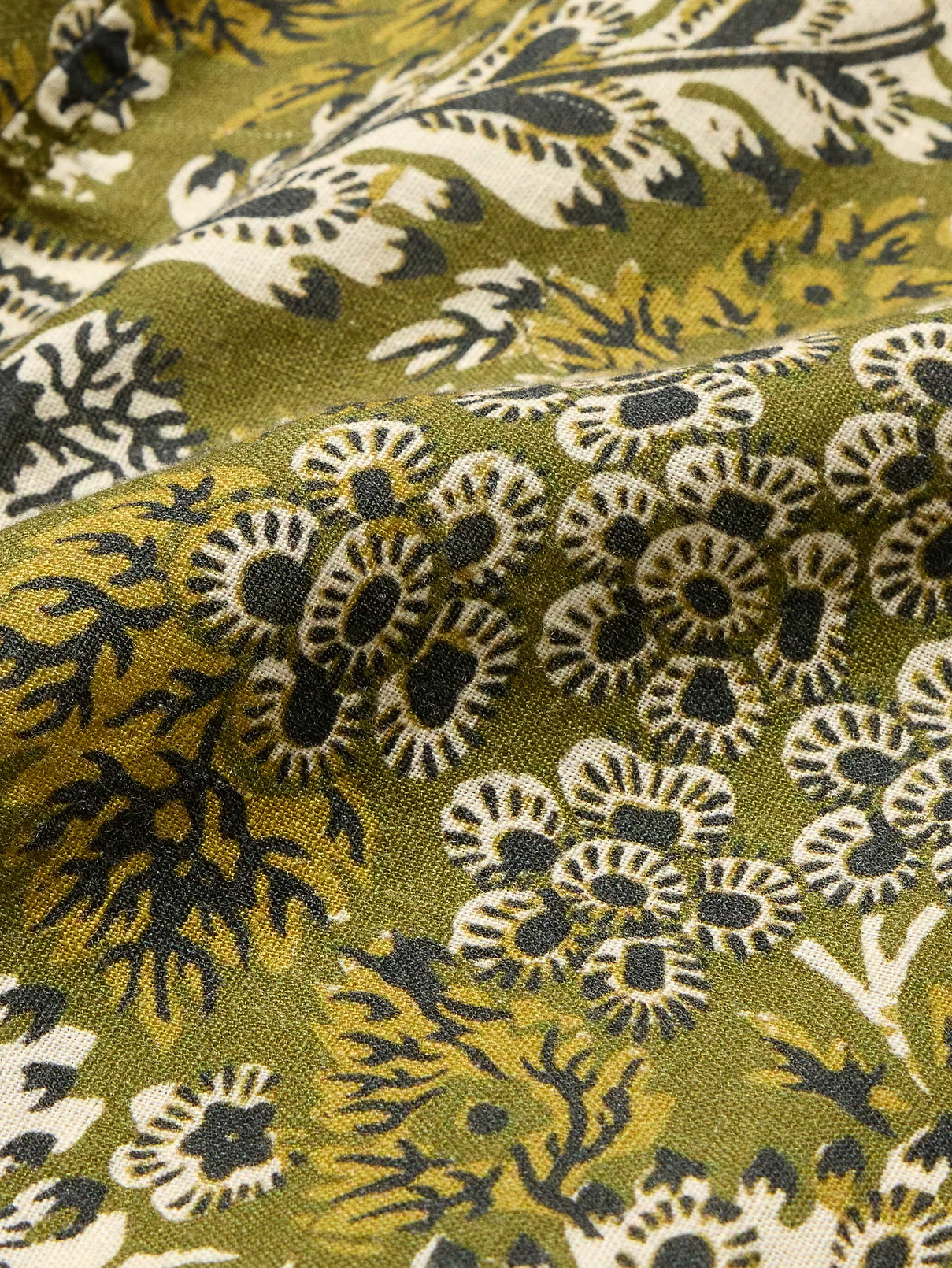 Image number 8 showing, Standard-Fit Linen Resort Shirt