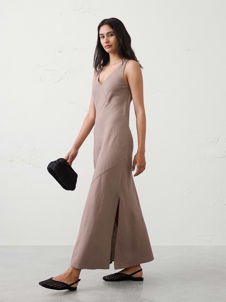 banana republic brown maxi dress Linen-Blend Side-Slit Color:Pink and Cream size down. colour: soft-yellow-one-shoulder-knot-skirt-midi-dress The 20 Best Orange