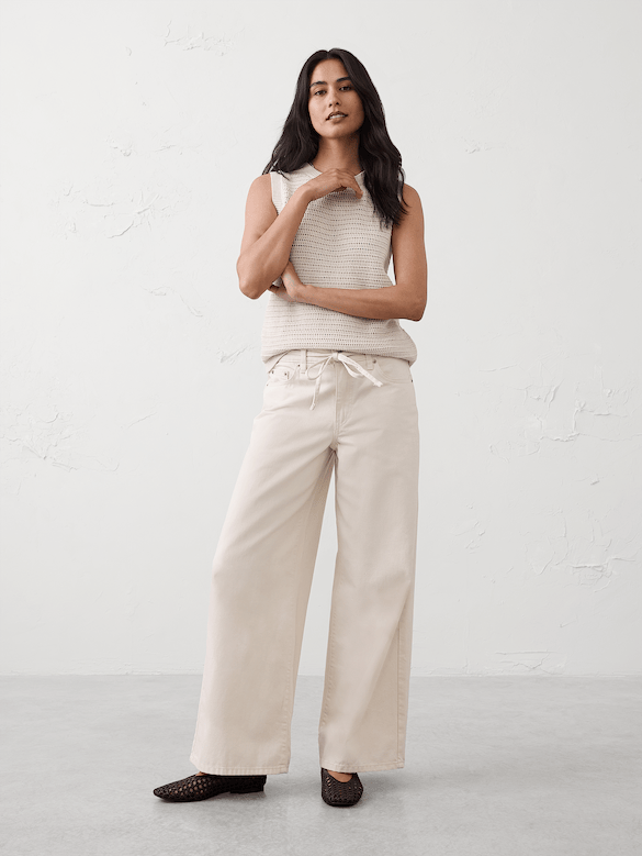 Wide-Leg Mid-Rise Jean