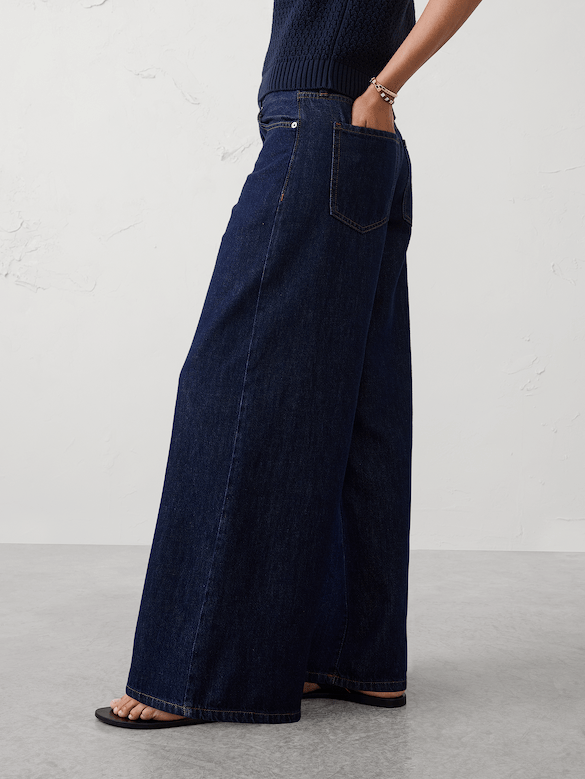 Wide-Leg Mid-Rise Jean