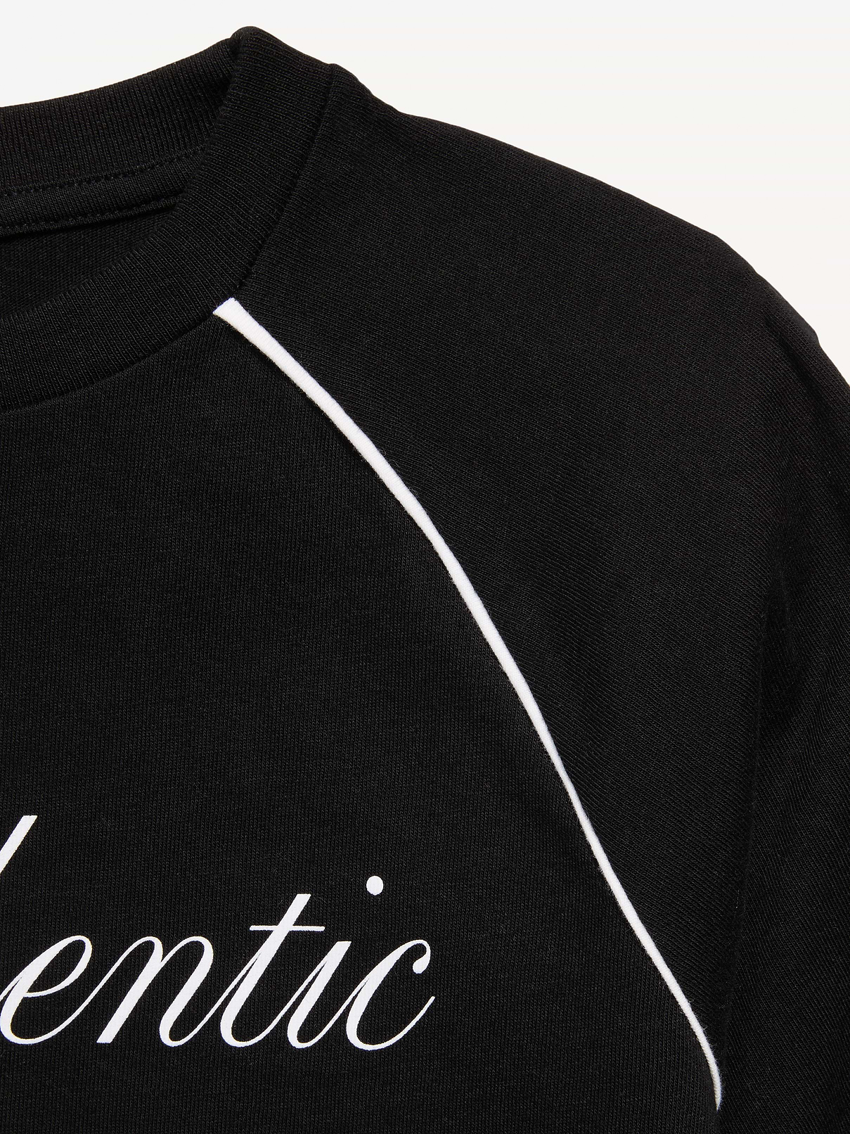Image number 2 showing, Oversized Short-Sleeve Graphic T-Shirt for Girls
