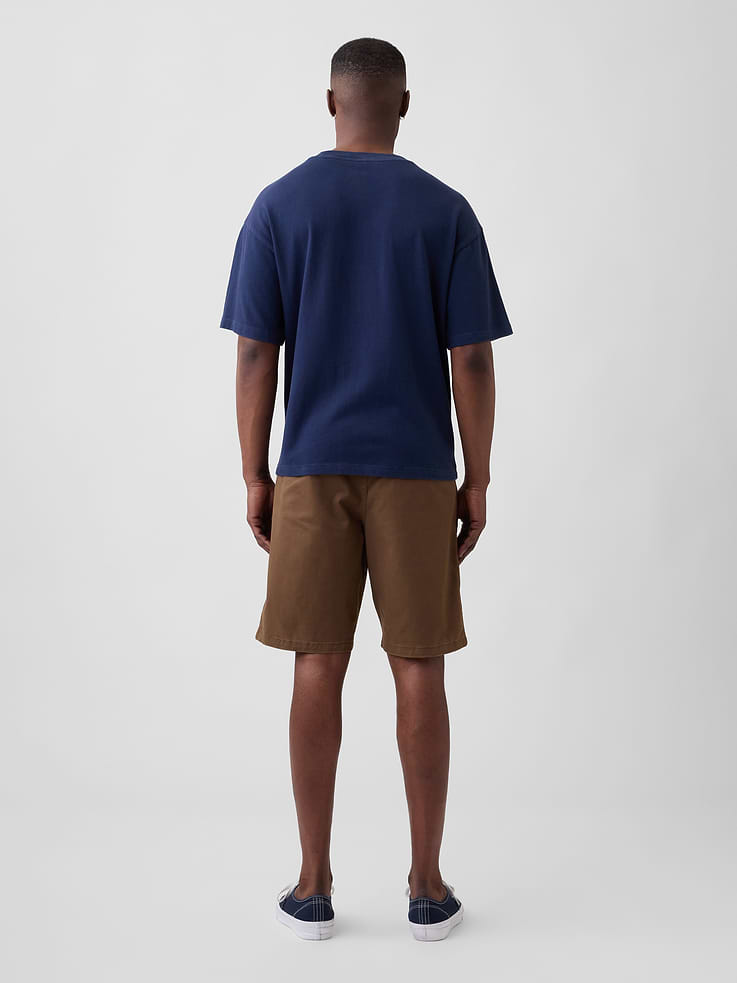 Image number 2 showing, 9" Essential Khaki Shorts