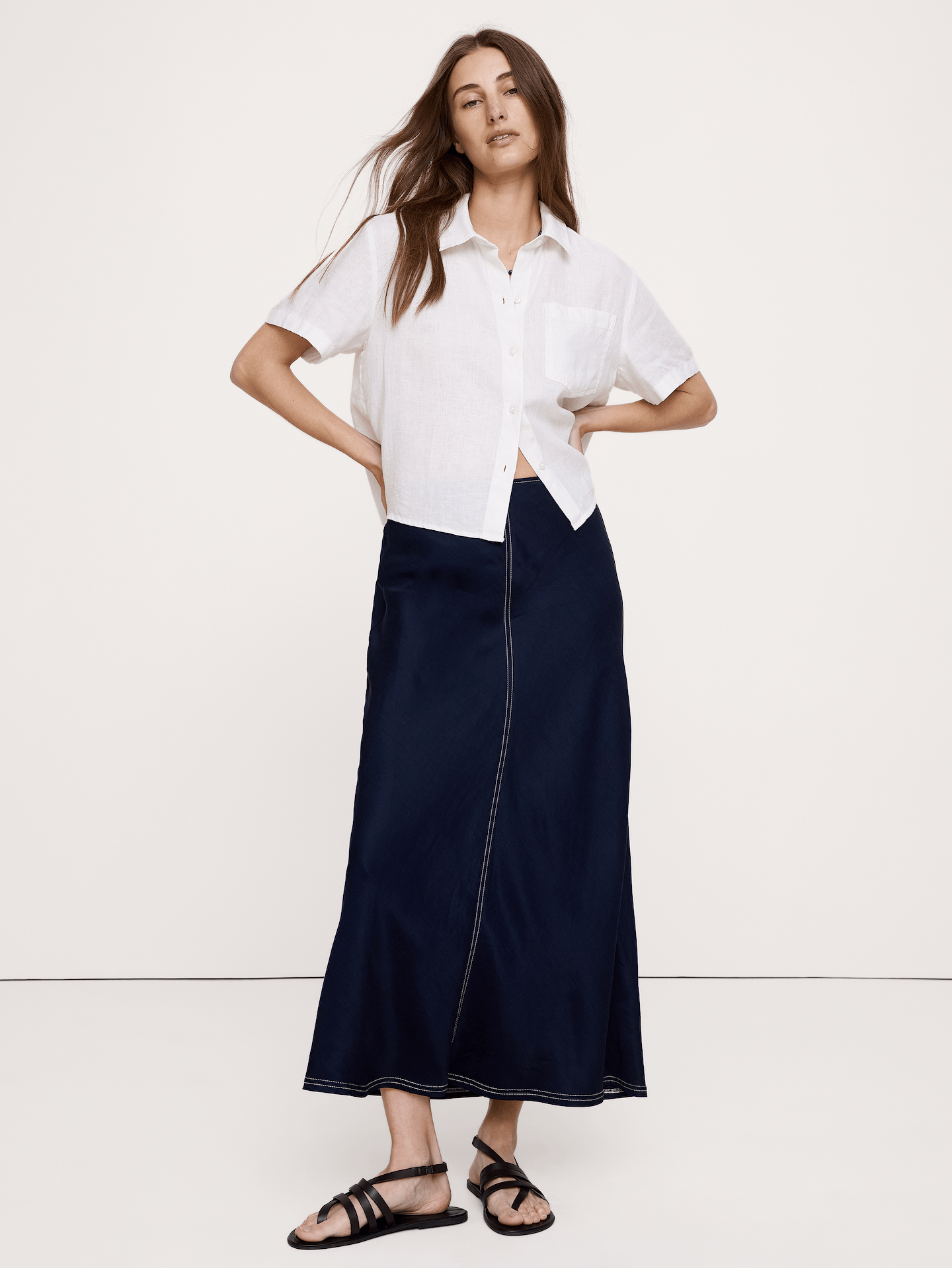 Image number 3 showing, Viscose-Linen Bias-Cut Maxi Skirt