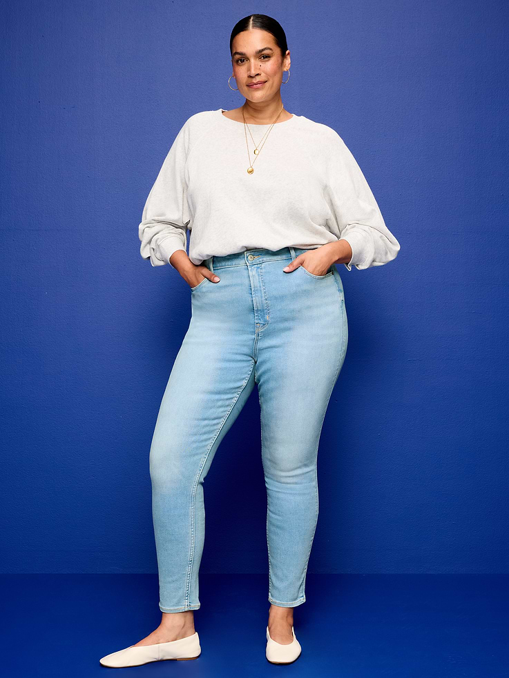 Image number 8 showing, Extra High-Waisted Rockstar 360° Stretch Super-Skinny Jeans