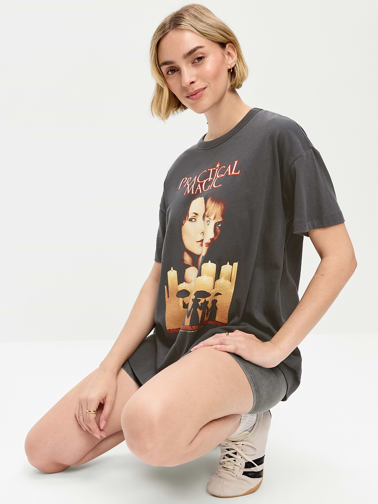 Image number 3 showing, Oversized Graphic T-Shirt