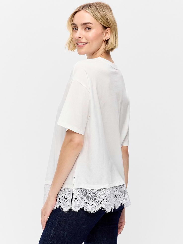 Image number 2 showing, Oversized Lace Hem T-Shirt