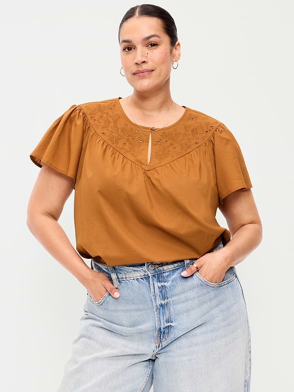 Short-Sleeve Embroidered Trousseau Top