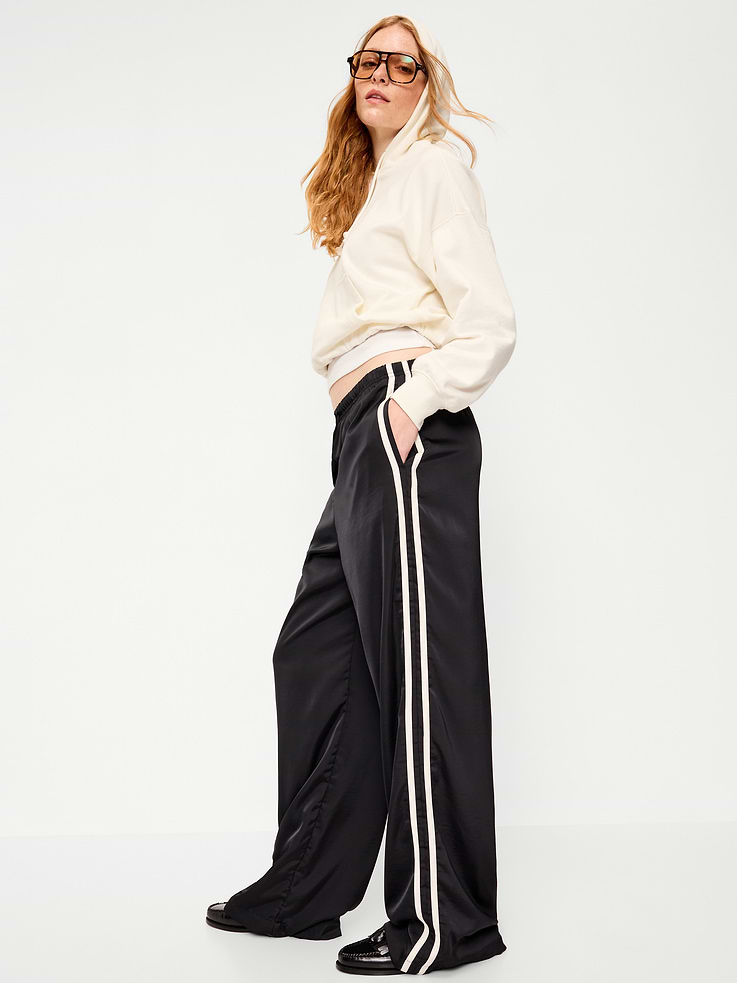 Image number 3 showing, SoComfy Bubble-Hem Hoodie Sweatshirt