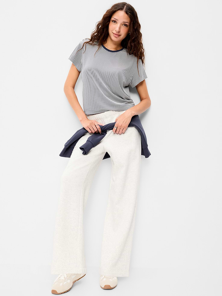 Image 3 of 9, Seamless T-Shirt