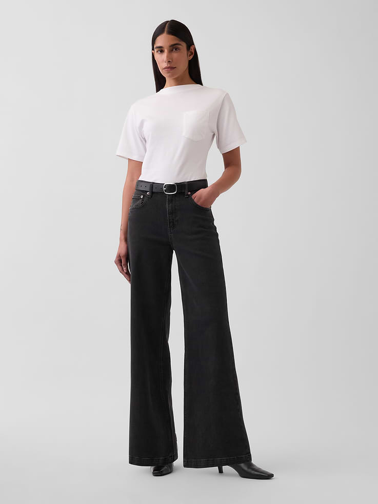 Image number 2 showing, GapStudio Scoop-Back Pocket T-Shirt