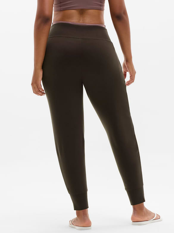 Coaster Luxe High Rise Jogger
