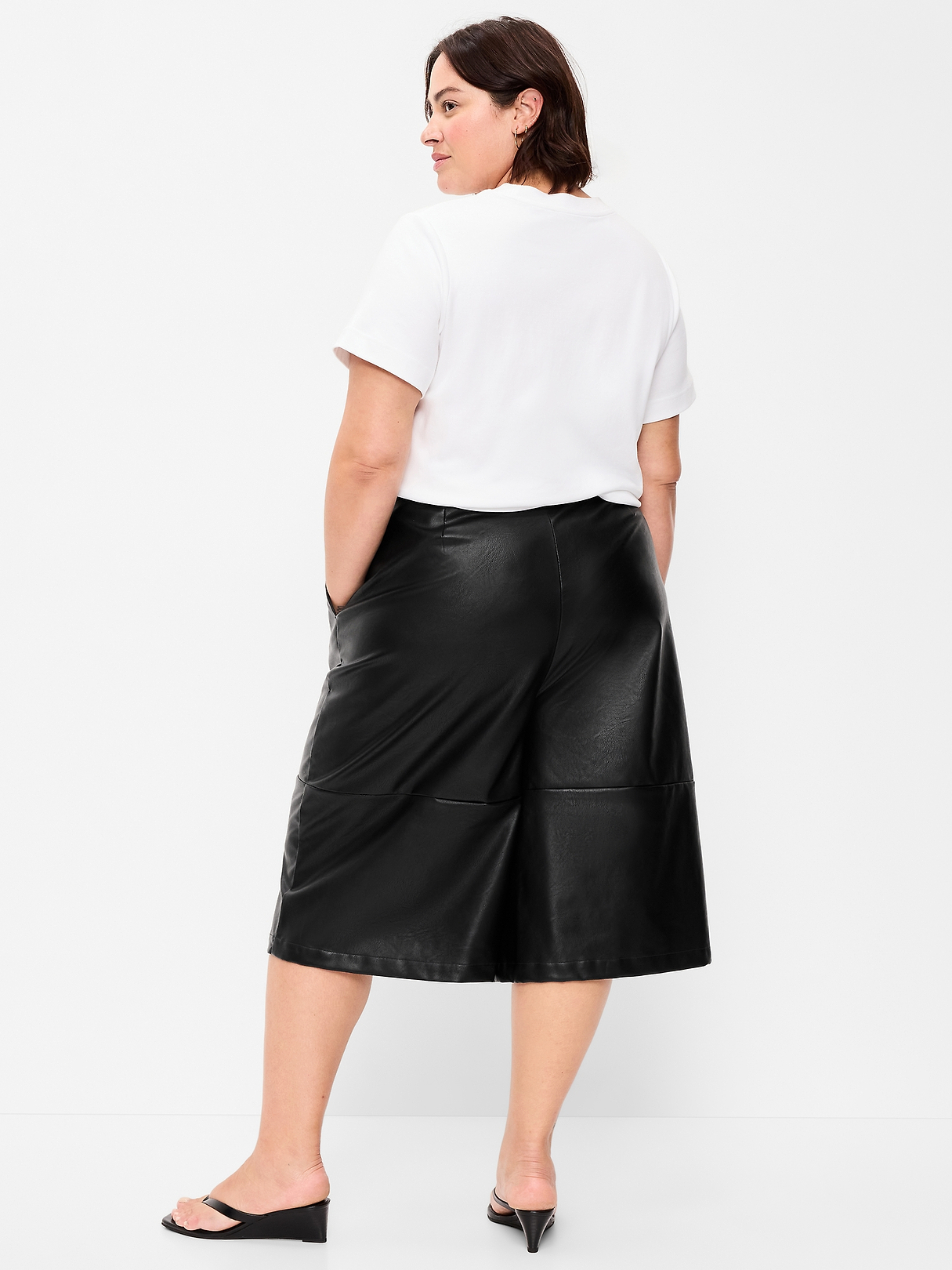 Mid-Rise Faux-Leather Baggy Culottes | Old Navy
