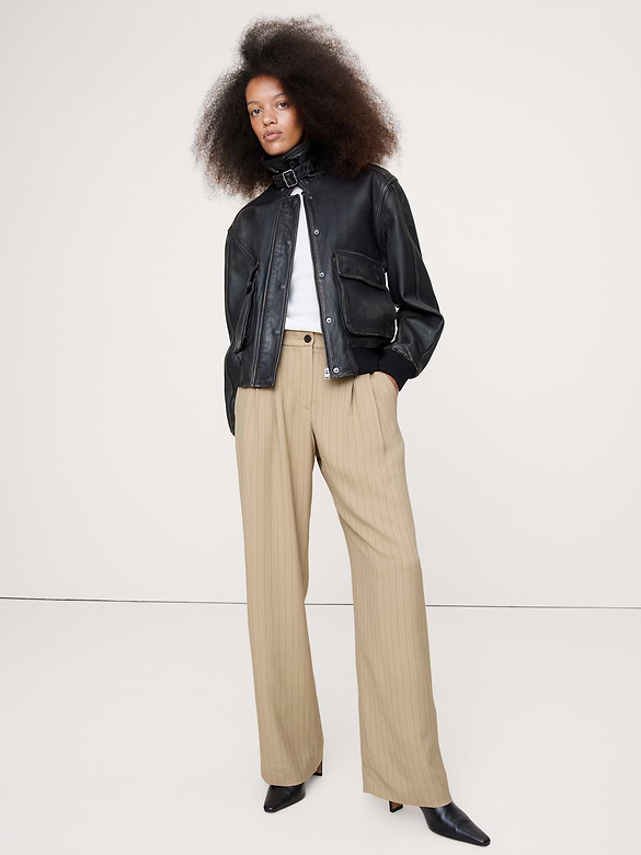 Pantalon drapé en sergé à taille mi-basse, à plis et jambe large Soho