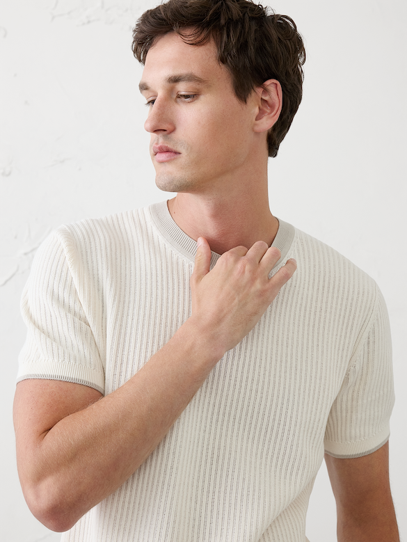 Contrast-Collar Sweater Top