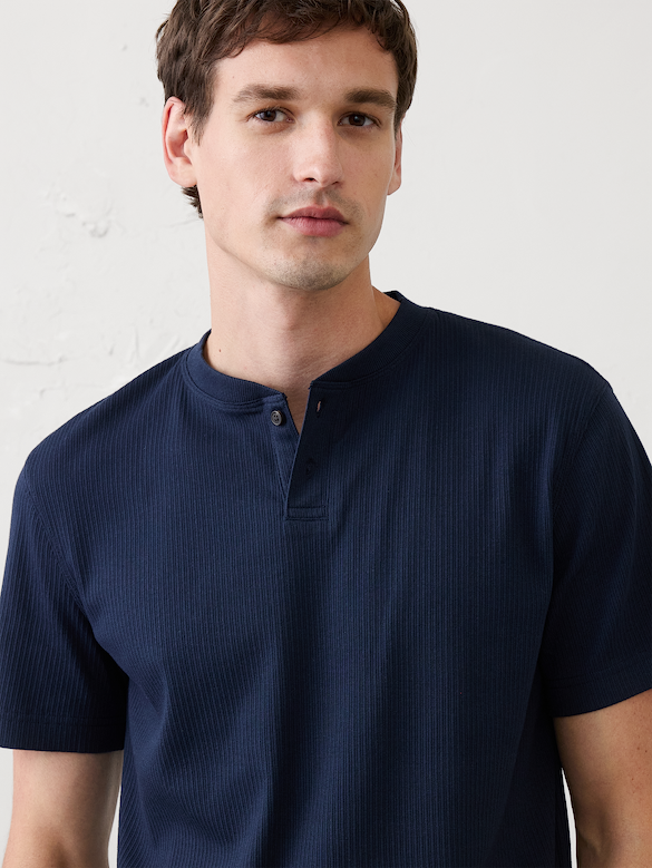 Standard-Fit Light Pointelle Henley