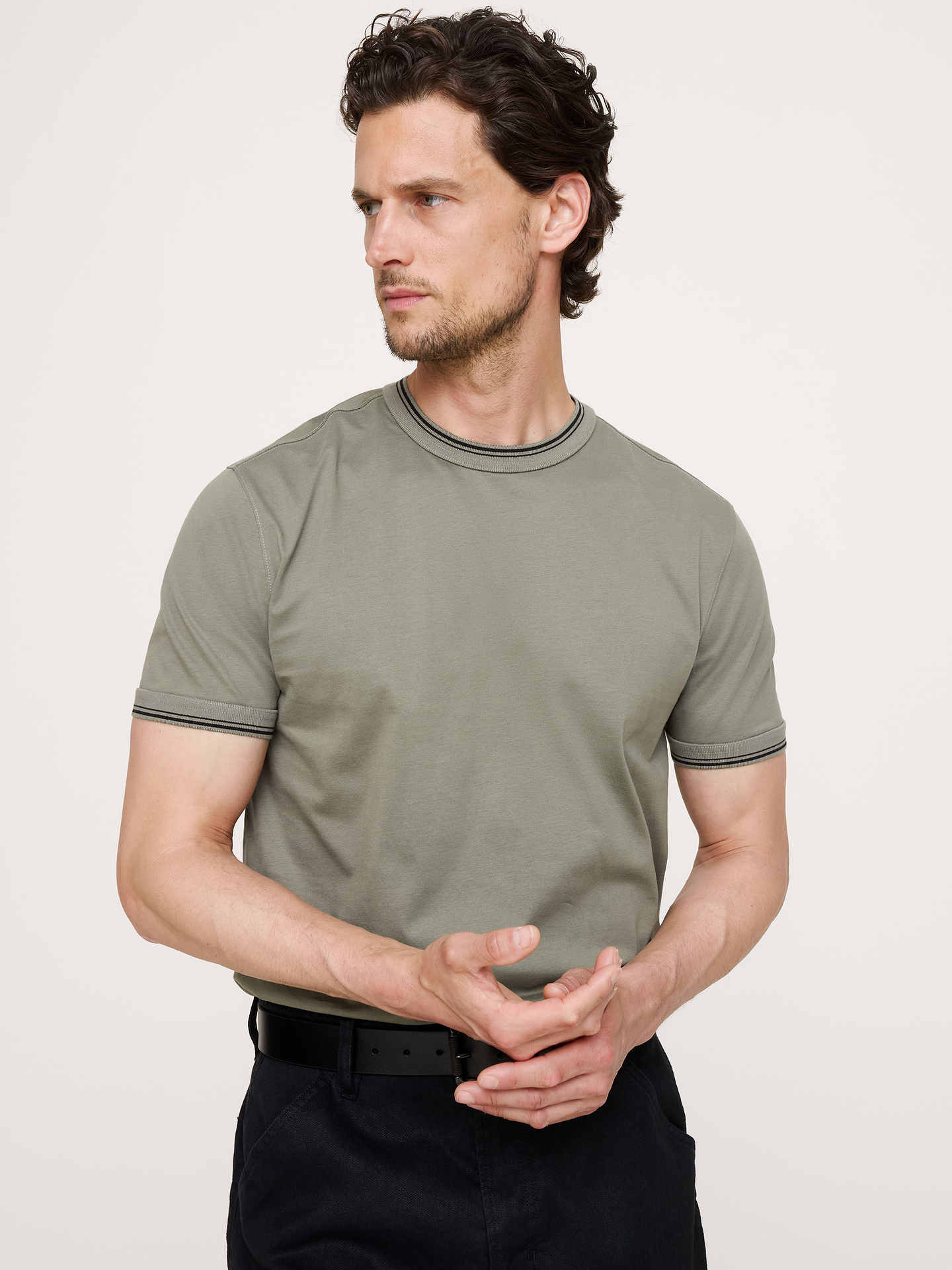 L'image numéro 1 présente T-shirt en coton soyeux