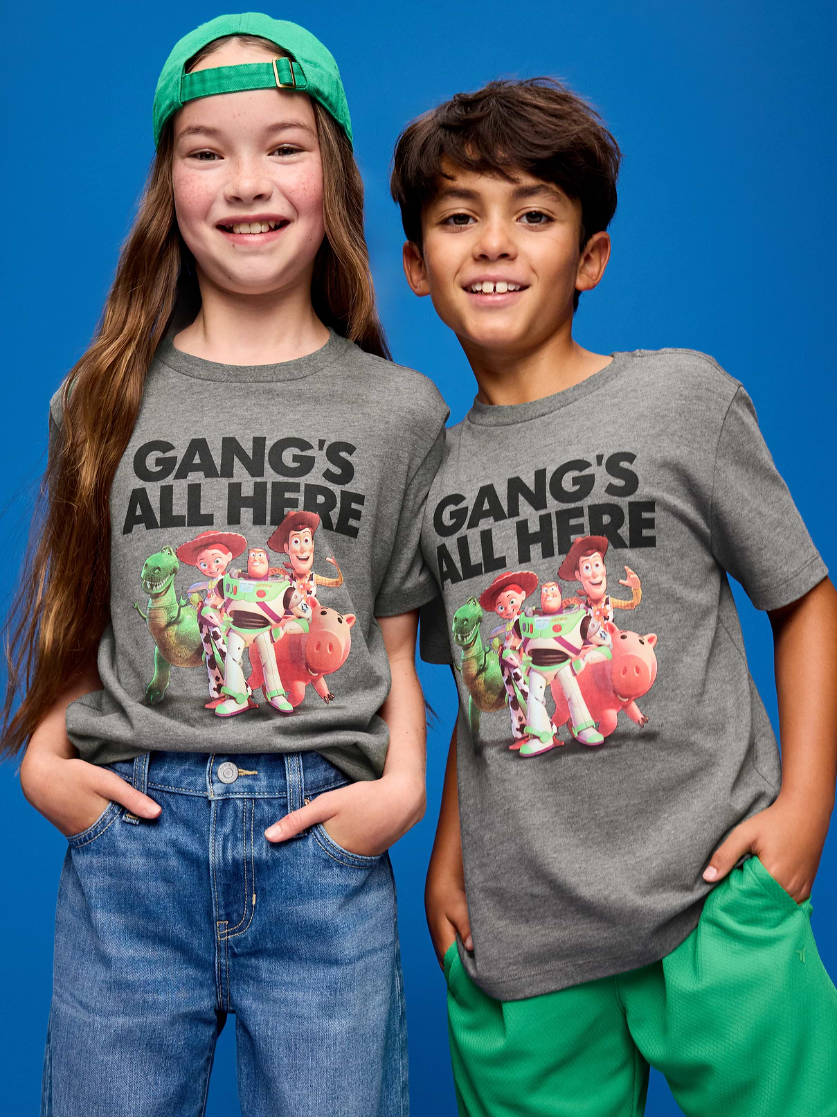 L'image numéro 1 présente T-shirt à imprimé Histoire de jouets de Old Navy x Pixar unisexe pour enfant