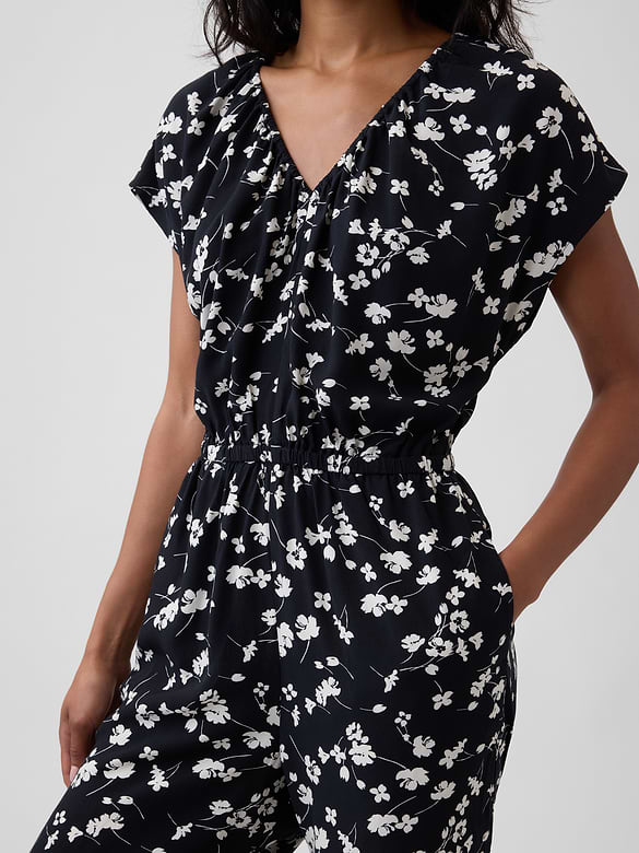 Flutter Sleeve Wide-Leg Jumpsuit