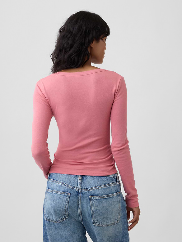 Modern Ribbed V-Neck T-Shirt