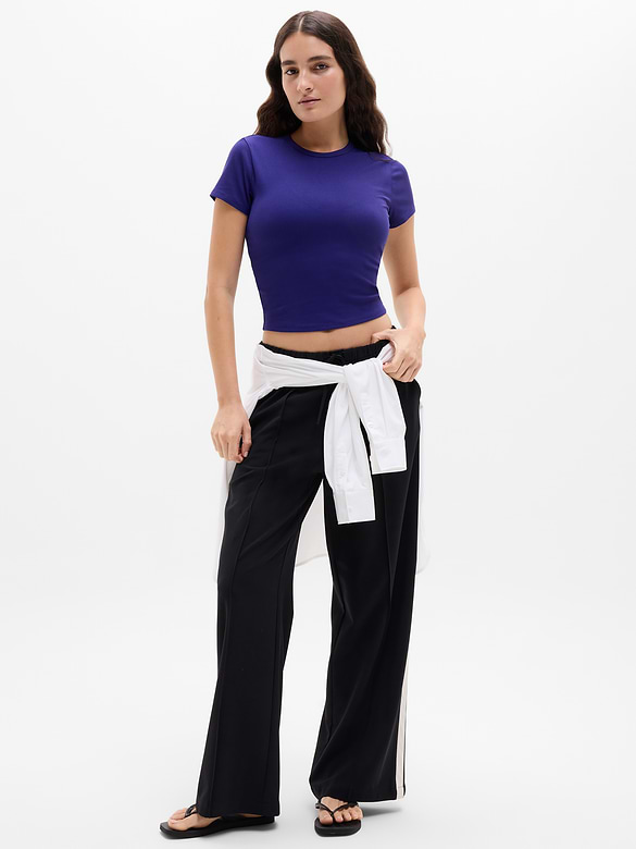 Signature Rib Crop Tee