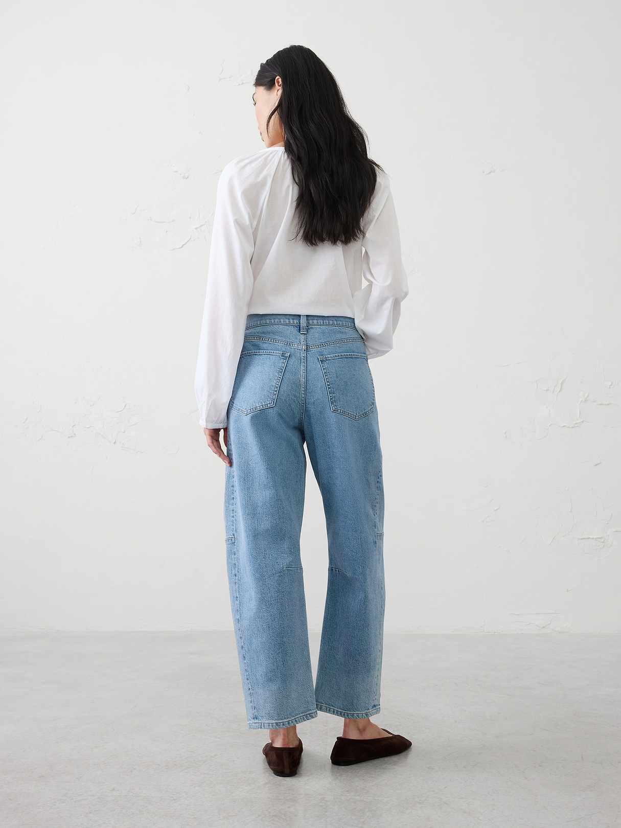 Barrel-Leg Mid-Rise Jean | Banana Republic Factory