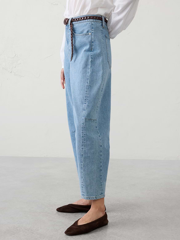Barrel-Leg Mid-Rise Jean
