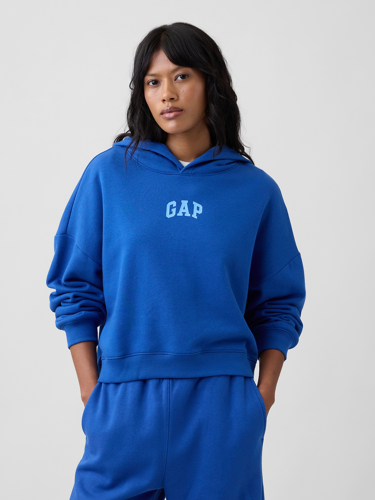 Relaxed Gap Mini-Logo Cropped Hoodie | Gap Factory